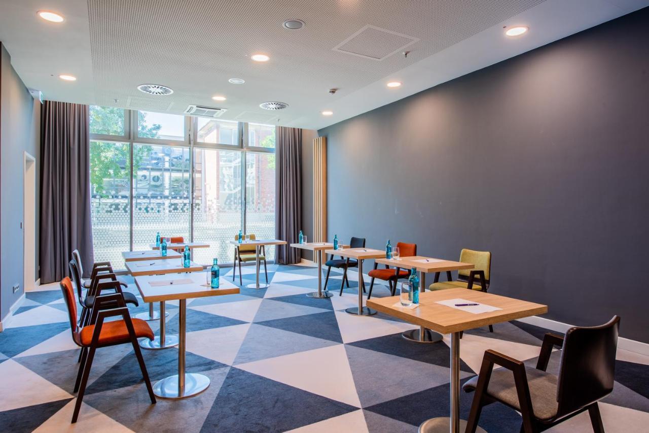 Premier Inn Koeln City Sued Exterior foto
