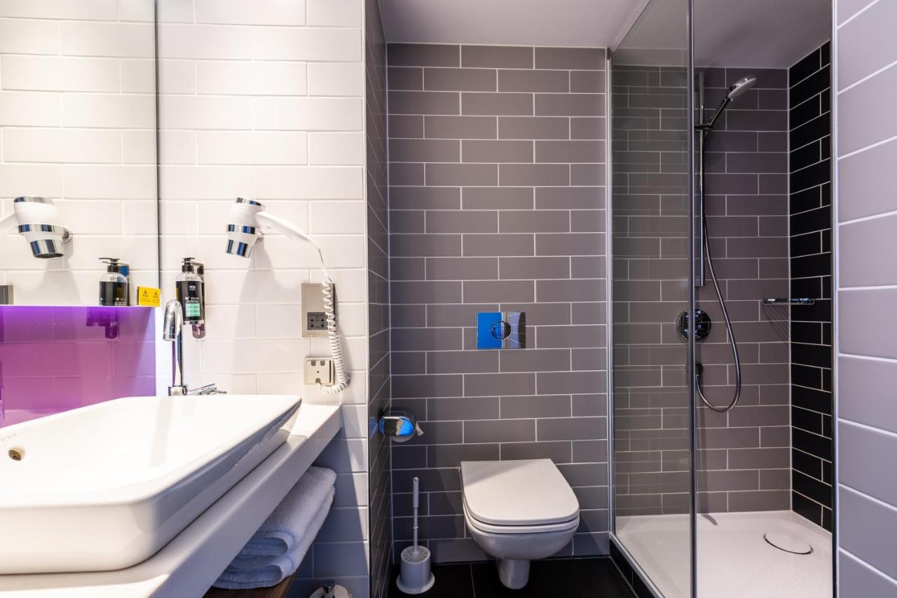 Premier Inn Koeln City Sued Exterior foto