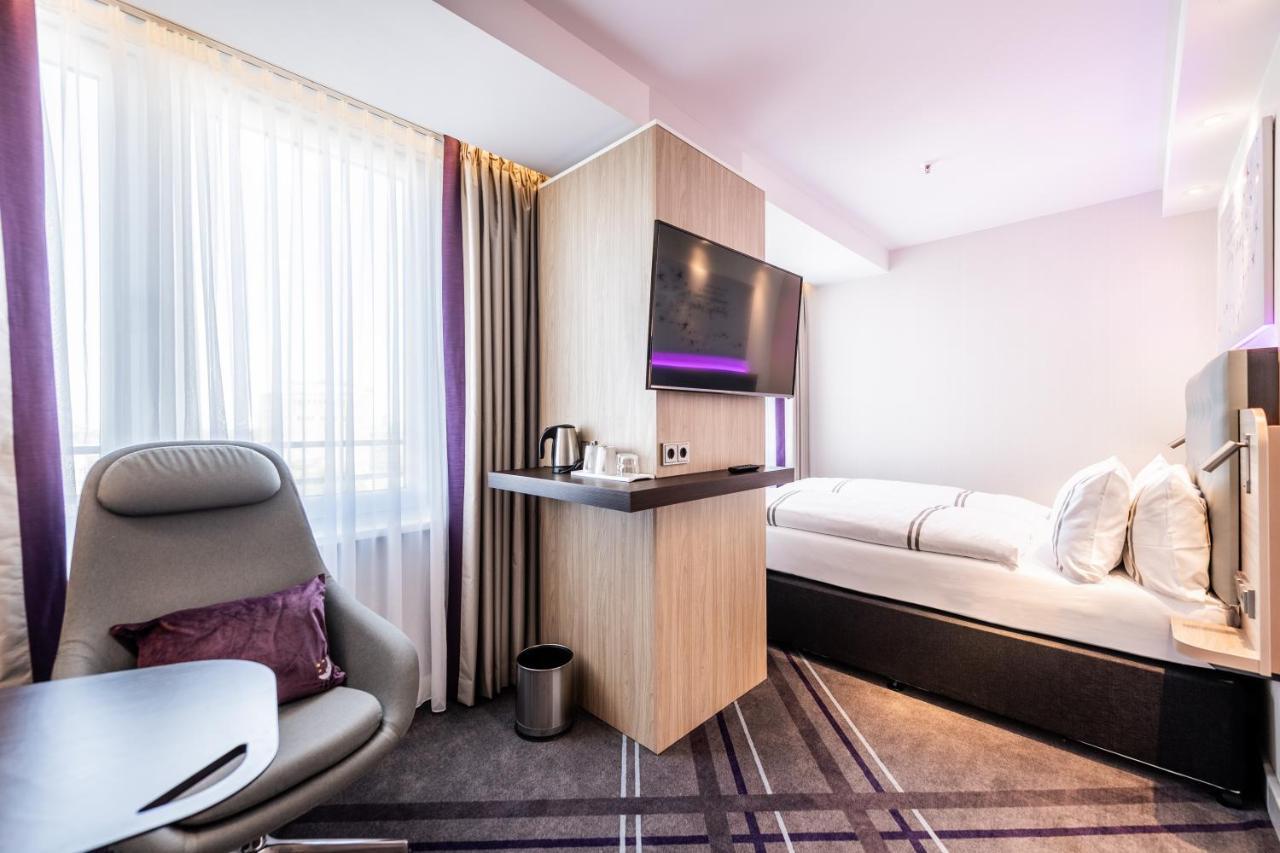 Premier Inn Koeln City Sued Exterior foto