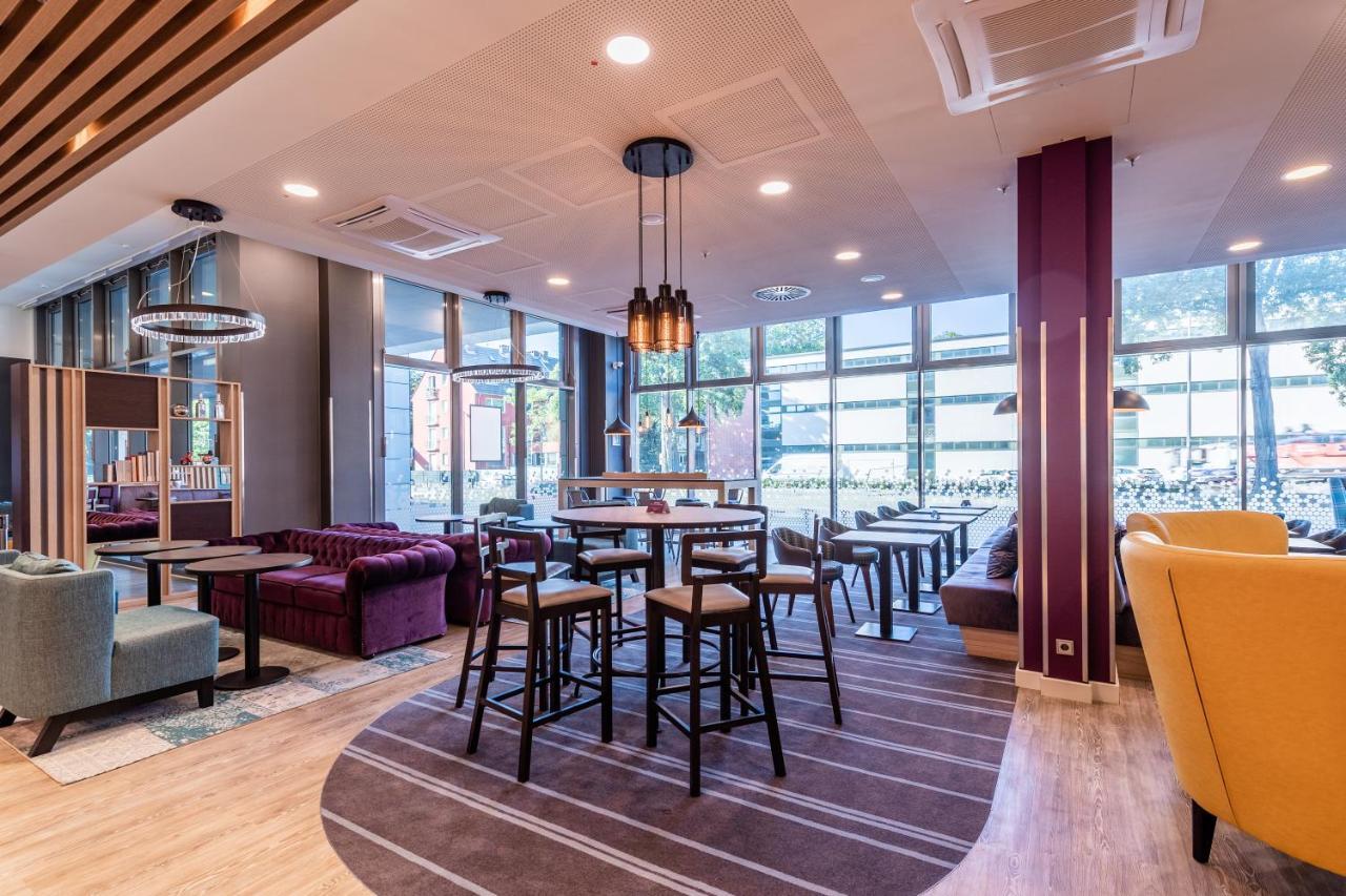 Premier Inn Koeln City Sued Exterior foto